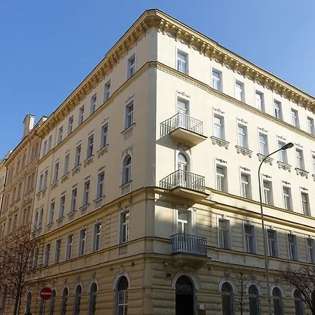 Апартаменты City Sazavska Прага
